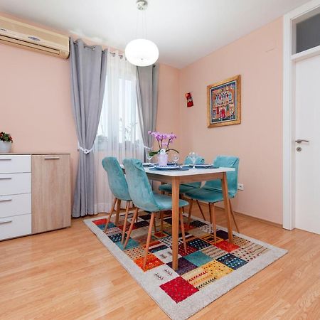Apartment Deluxe Ρόβινι Εξωτερικό φωτογραφία