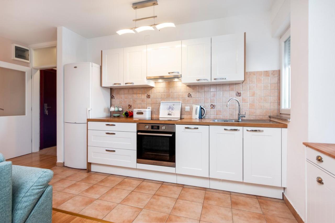 Apartment Deluxe Ρόβινι Εξωτερικό φωτογραφία